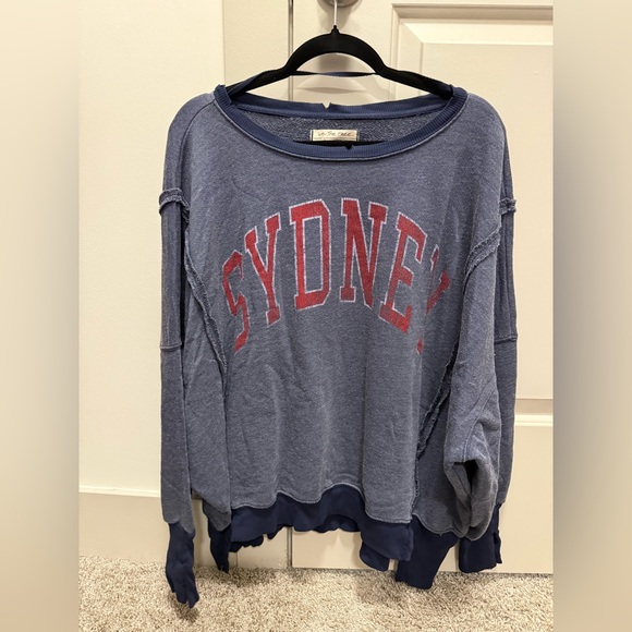 Free People Medium Sydney Camden Sweatshirt. 💕⚡️ - Picture 1 of 4